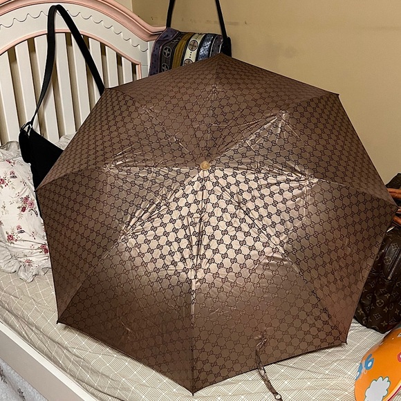 Authentic Gucci Rare Tom Ford 00 AW Monogram GG Bamboo Folding Umbrella - Picture 9 of 9